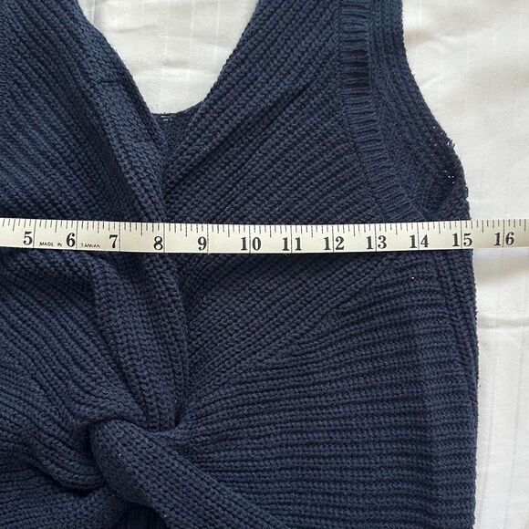 Jun & Ivy Knit Top Navy Knot Detail Medium Stylish Casual - Picture 4 of 4